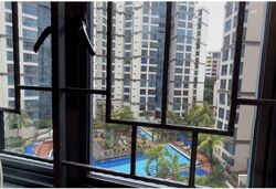Regent Grove (D23), Condominium #574554001